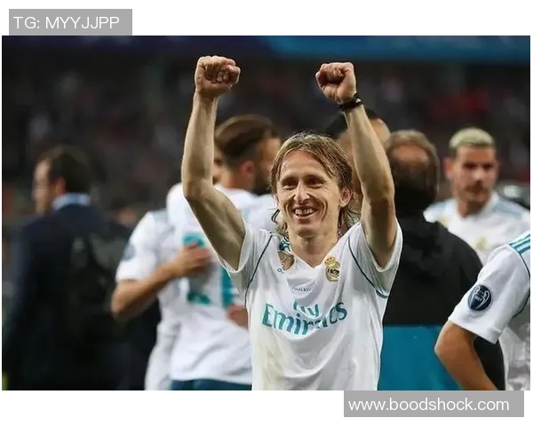 莫德里奇怒斥球队浪费机会称上半场本应锁定胜局痛惜痛失两分 莫德里奇怒斥球队浪费机会称上半场本应锁定胜局痛惜痛失两分