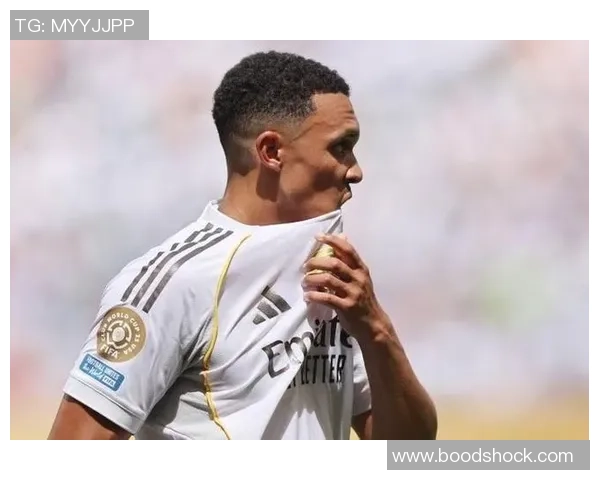 时隔五年半重返欧冠 穆里尼奥两连败丢四球未进攻将迎战尤文与皇马 时隔五年半重返欧冠 穆里尼奥两连败丢四球未进攻将迎战尤文与皇马